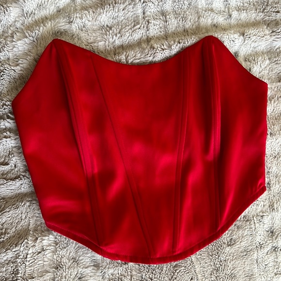 Tops - Red Top ♥️